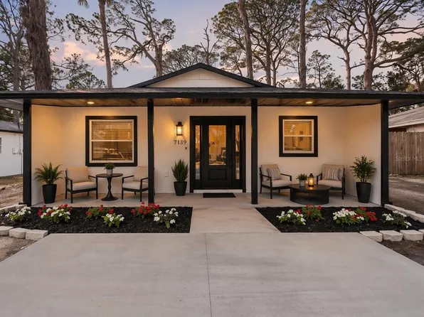 7139 Pinewood Dr, New Port Richey, FL 34652