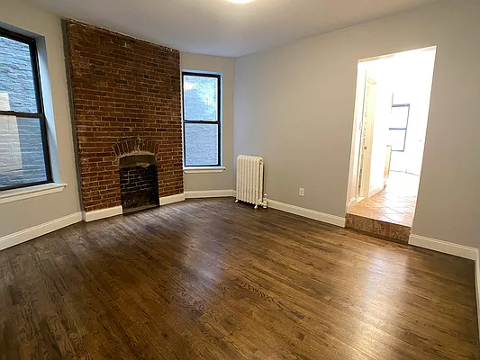 Rented by Tourma Realty LLC | media 25