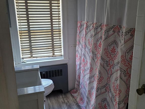 2nd image of 117 3rd Ave #2