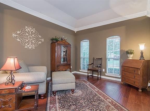 3rd image of 3474 Jefferson Dr