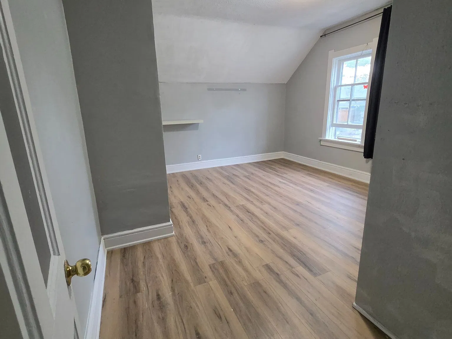 3 bed, $1,800 — Photo 4