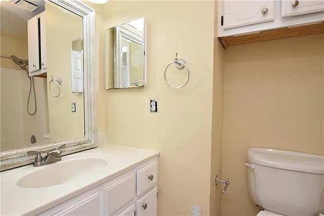 2023 Hempstead Dr — Photo 8