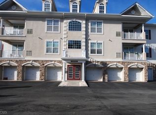 7 Cliff Rd APT D3, Little Falls, NJ 07424