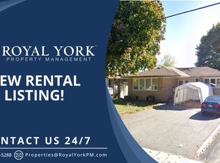 446 Taylor Mills Dr S #1, Richmond Hill, ON L4C2T4