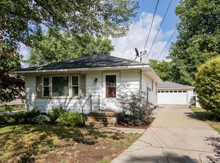 3648 Illinois Ave SW, Wyoming, MI 49509