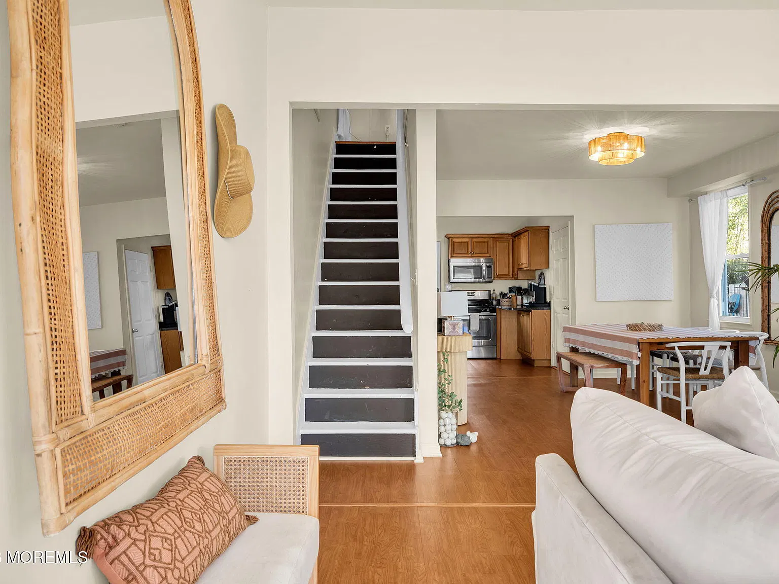2 bed, 1024 sqft, $2,600 — Photo 4