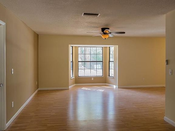 3rd image of 234 N Stark Ave