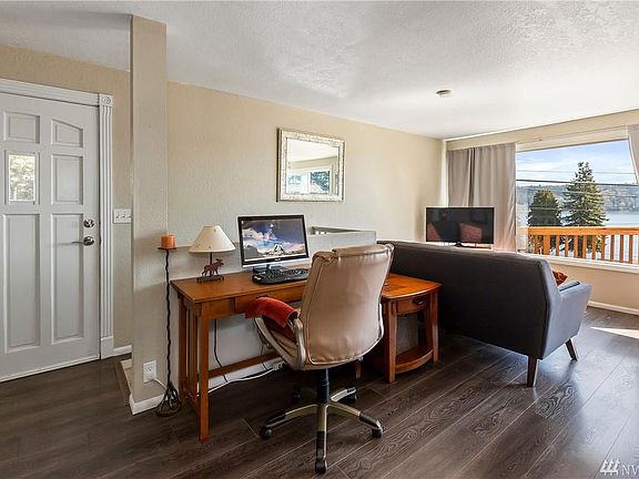 2nd image of 5619 Ocean View Blvd NE