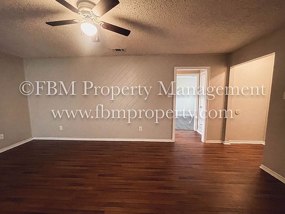 4th image of 613 W Gilmer St APT A