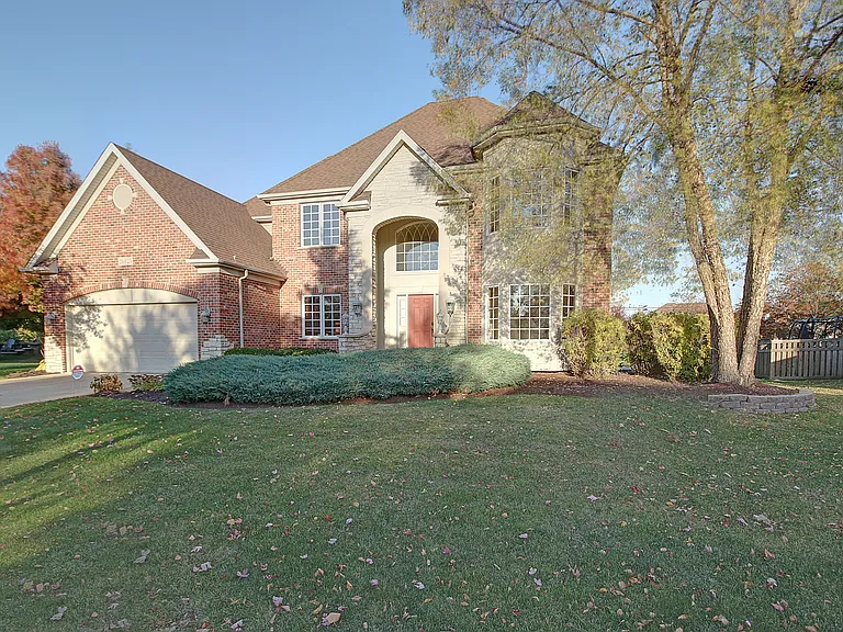 26025 Whispering Woods Cir — Photo 38
