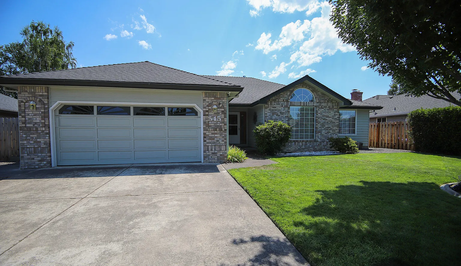 545 Brandon St photo 1