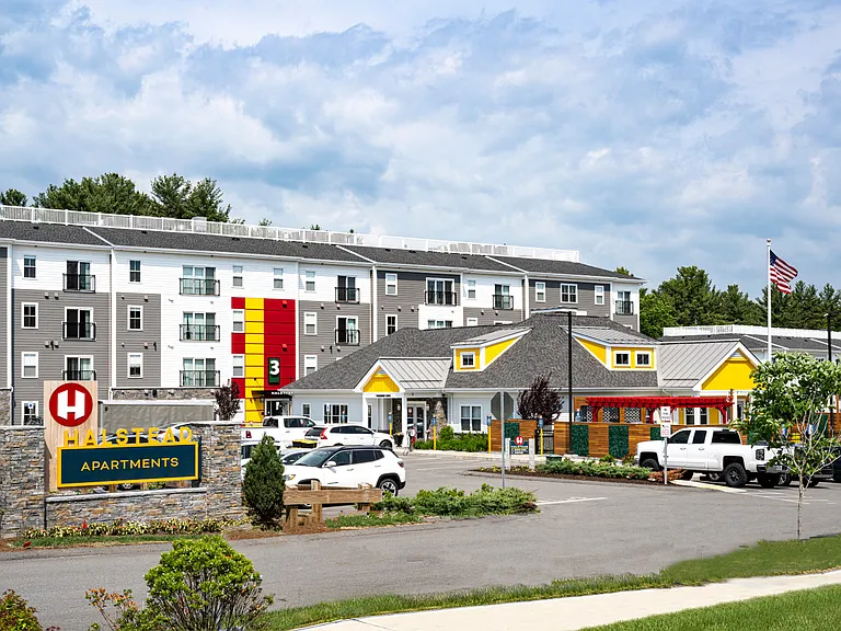 Halstead Merrimack — Photo 16