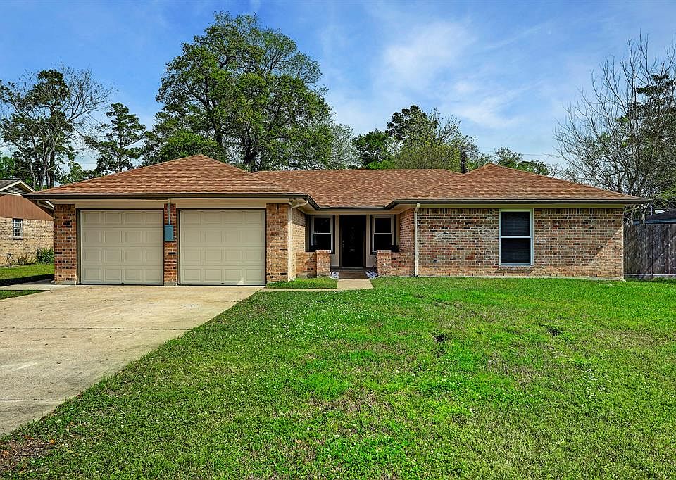 1st image of 65 Lazy Oak Ct