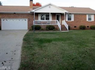 6860 Wheatmore Ct, Trinity, NC 27370