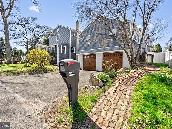3rd image of 4564 Oak Ave