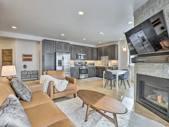 1070 Blue River Pkwy #2-303, Silverthorne, CO 80498