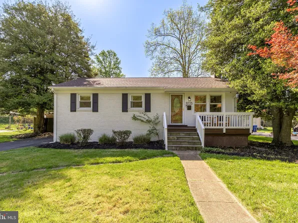 3225 Dye Dr, Falls Church, VA 22042