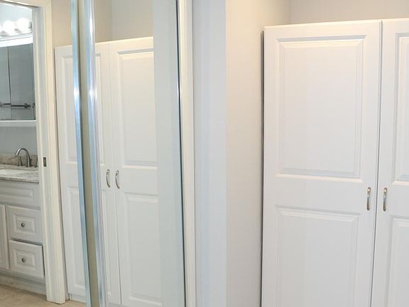 5th image of 219 Lado De Loma Dr #B
