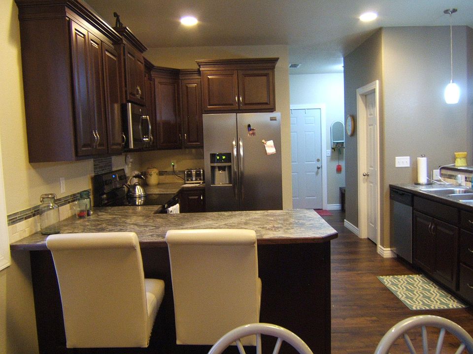 2nd image of 3619 Augusta Pl #A