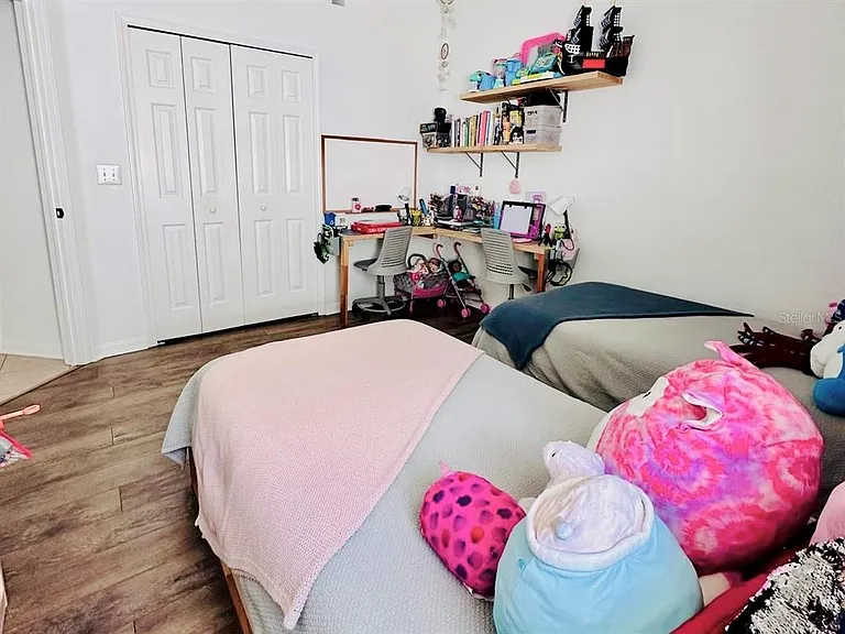 24900 Oakhaven Ct — Photo 18