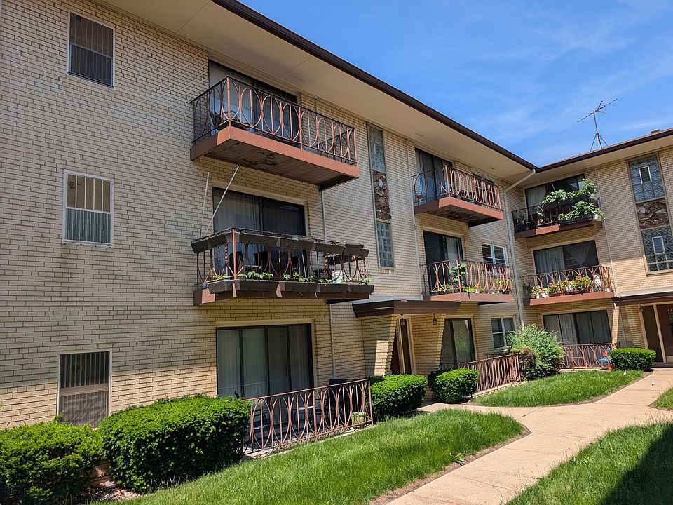 1st image of 5516 W Windsor Ave APT 3M