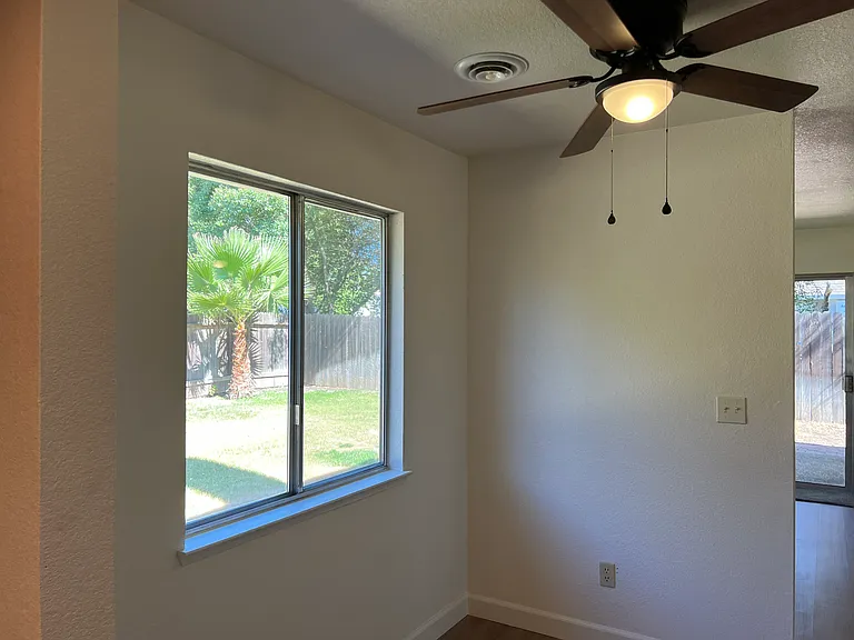 795 Railroad Ave — Photo 20