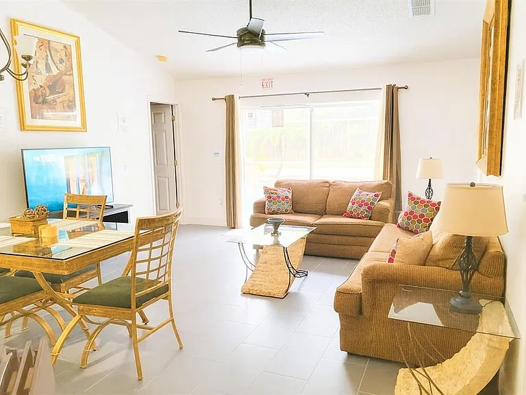 730 Pine Cone Dr — Photo 5