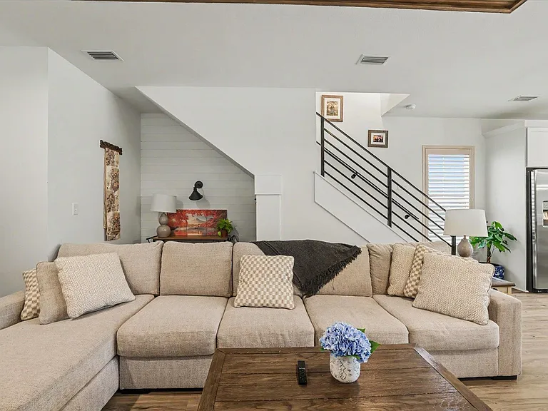 414 Grand Oaks Rd — Photo 14