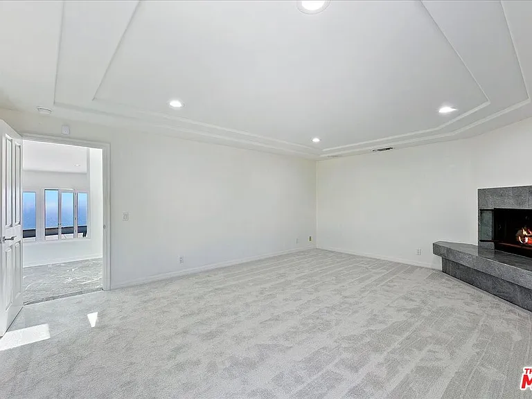 18244 Coastline Dr — Photo 12