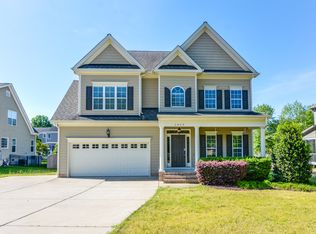 1019 Lyndhurst Falls Ln, Knightdale, NC 27545