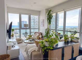 38 Iannuzzi St #2212, Toronto, ON M5V 0A2