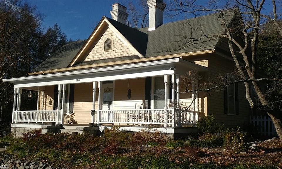 1st image of 148 W Poplar St