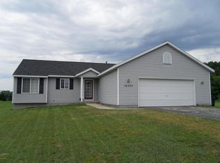 16535 Doe Dr NE, Cedar Springs, MI 49319