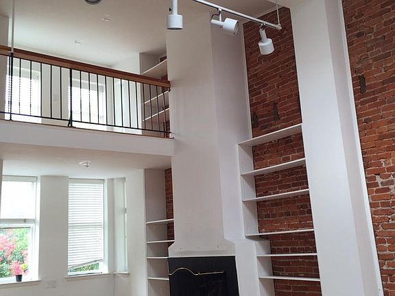 Living room 3