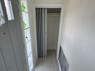 29 Venn Cres, Toronto, ON M6M 1S5