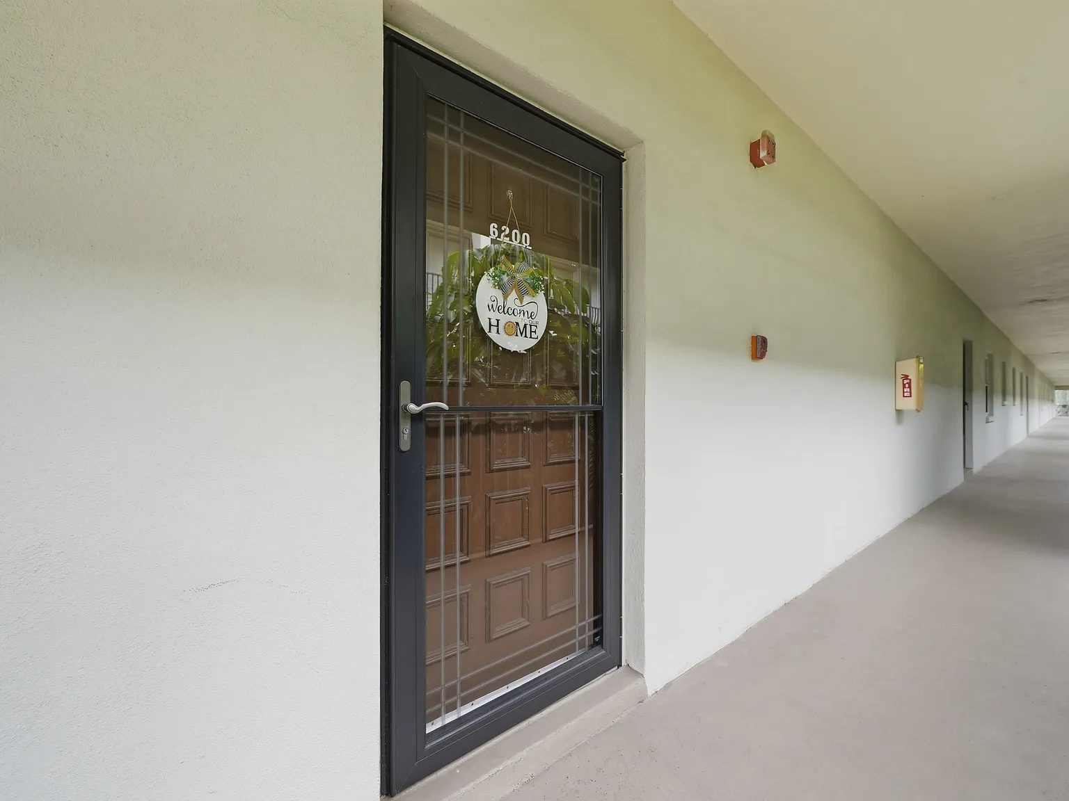 2 bed, 1.5 bath, 930 sqft, $2,150 — Photo 2