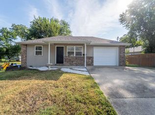 410 N Wilson Avenue, Bolivar, MO 65613