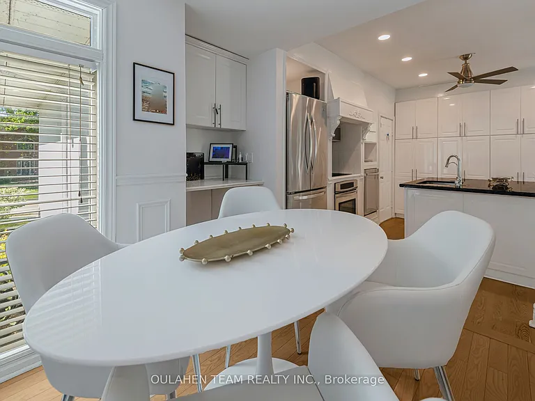 28 Uplands Ave — Photo 14