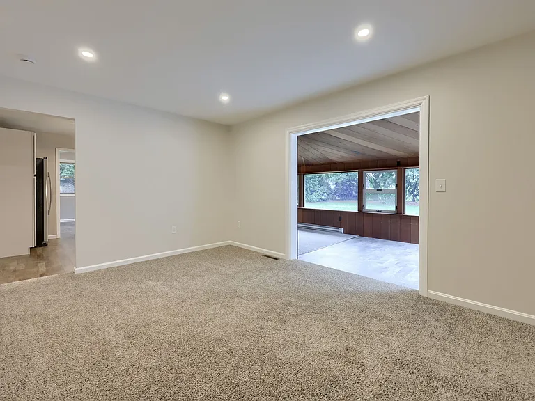 1738 W Main St #A — Photo 11