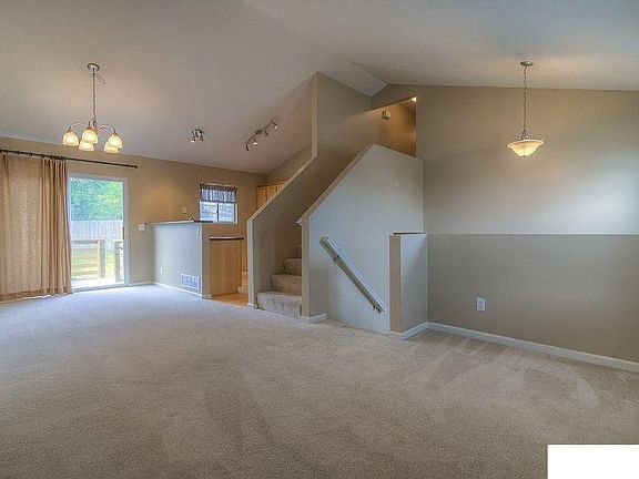 5th image of 16129 Cottonwood St