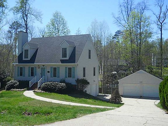 3rd image of 6280 Adams Hunt Dr