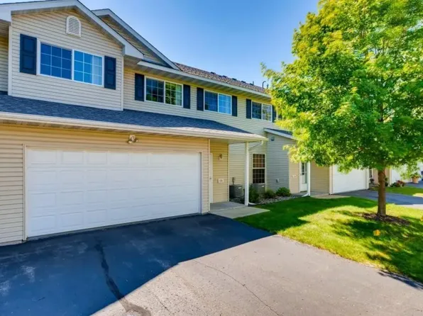 118 Bridgewater Trl, Hudson, WI 54016