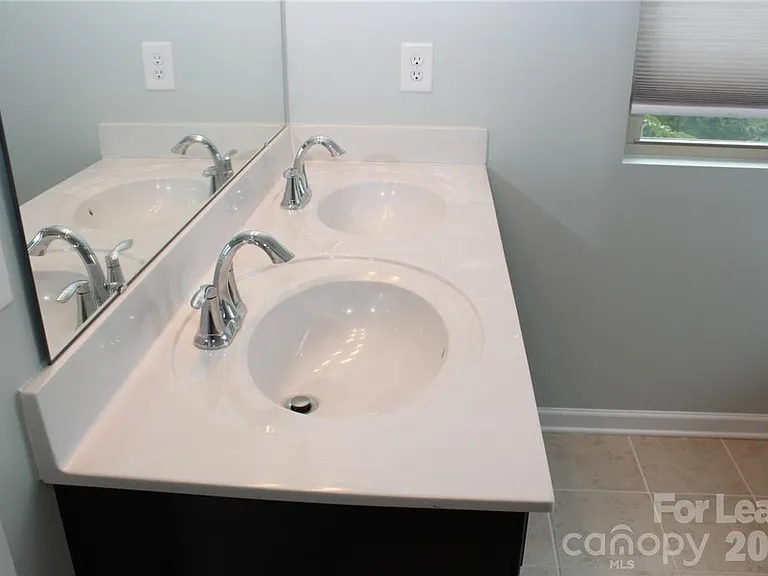 6017 Sweetbay Ln — Photo 16