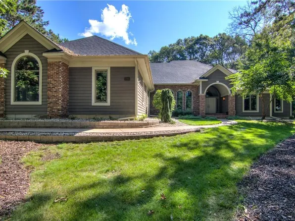 3701 Timber Creek Court, Eau Claire, WI 54701