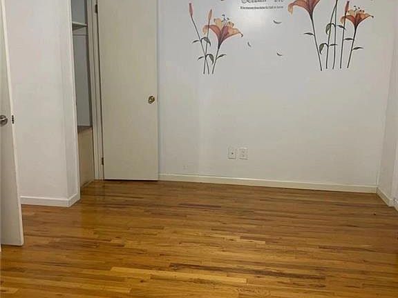 2nd image of 10 Clawson St