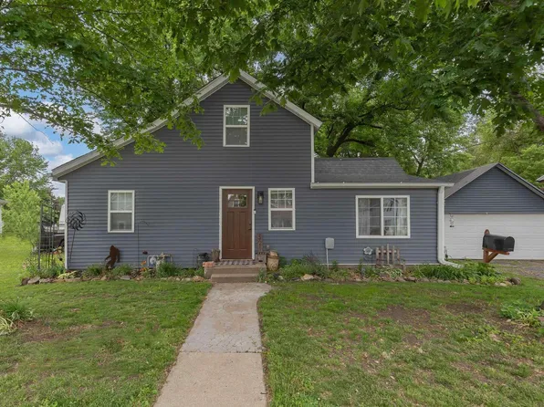 521 E Park St, Geneseo, IL 61254