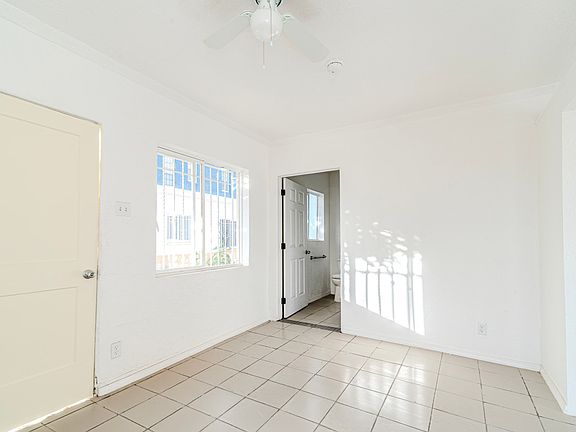 4th image of 704 N Campbell St APT 1