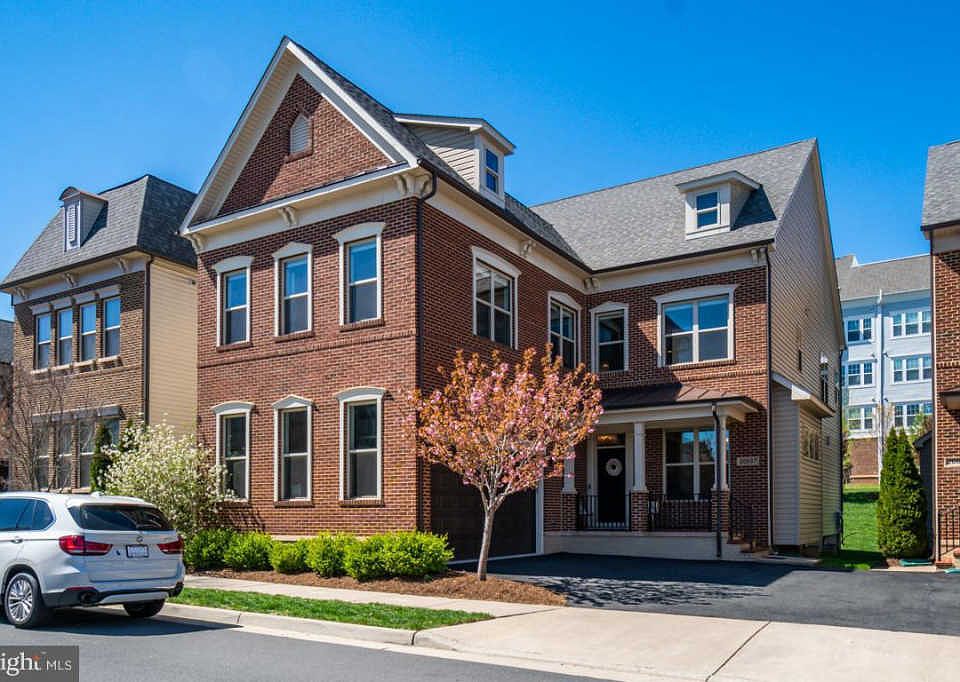 1st image of 20607 Holyoke Dr