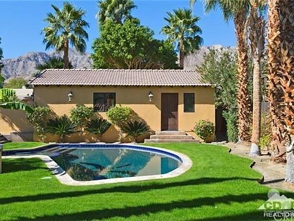 Door leads to pool bath.