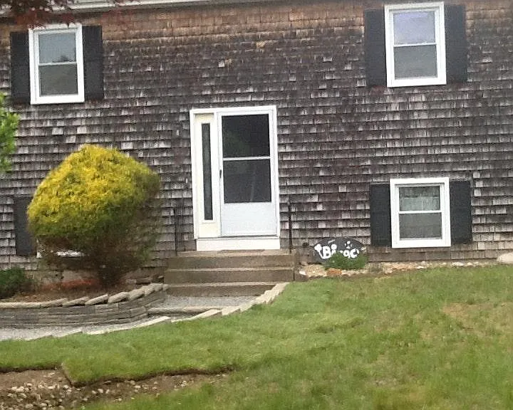 Hemlock Rd — Photo 1